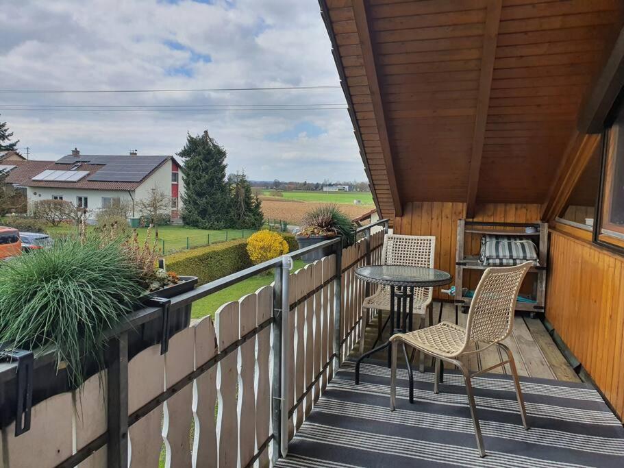 Gemuetliche Wohnung Bei Bad Waldsee Mit Balkon Buitenkant foto