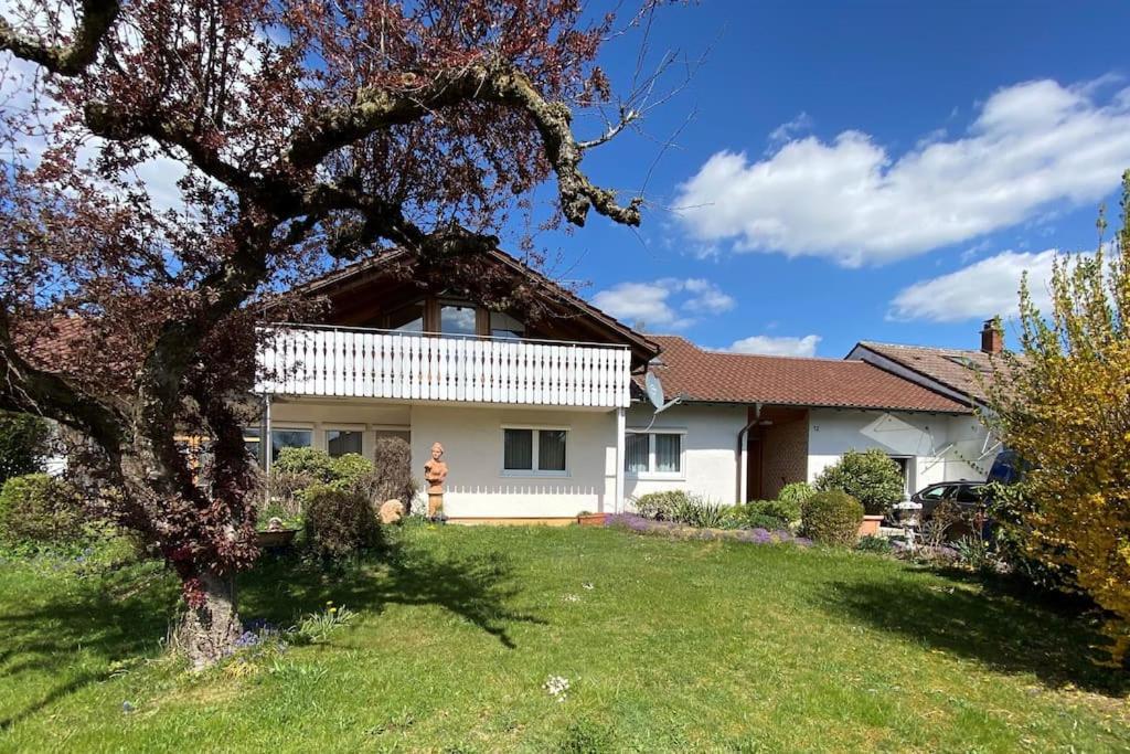 Gemuetliche Wohnung Bei Bad Waldsee Mit Balkon Buitenkant foto
